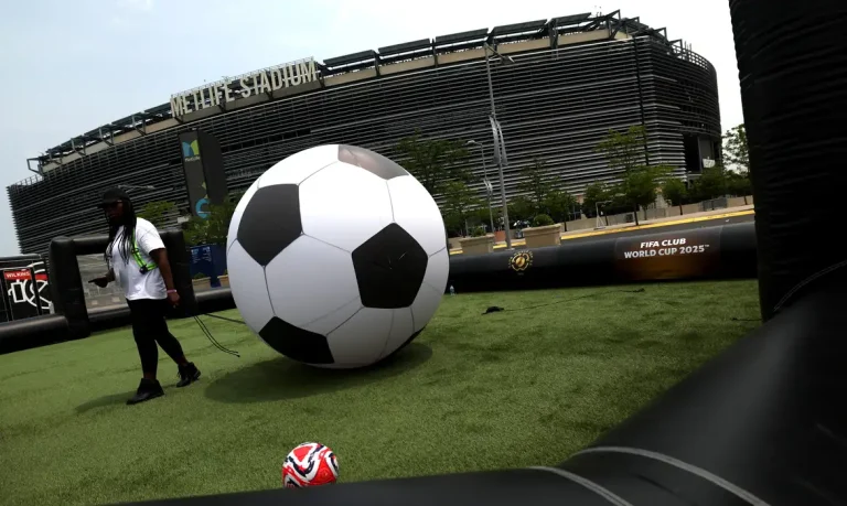 Estádio em Nova Jersey
 13/6/2025   REUTERS/Susana Vera