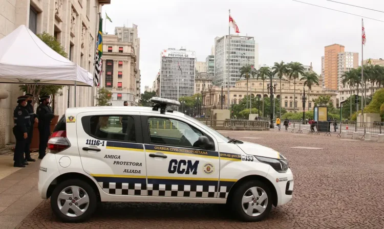 São Paulo - Base da Guarda Civil Metropolitana - GCM em frente a prefeitura, no Viaduto do Chá, região central.