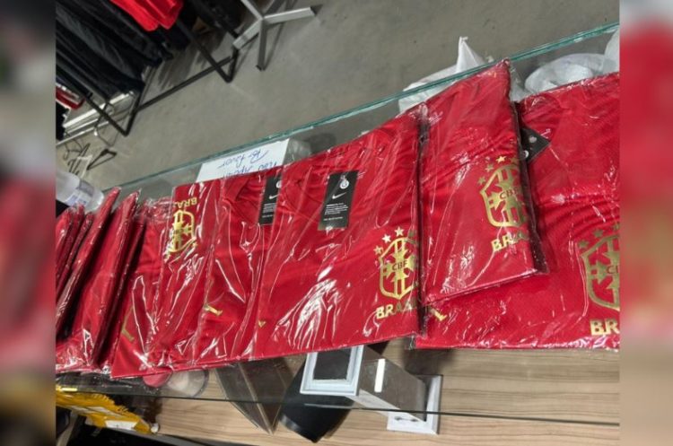 camisa vermelha.JPG