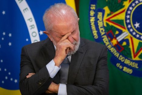 Lula | Foto: BRENO ESAKI/METRÓPOLES