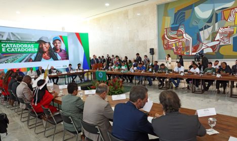 Brasília (DF), 10/07/2024 - Presidente da República, Luiz Inácio Lula da Silva, durante reunião do Comitê Interministerial para Inclusão Socioeconômica de Catadores e Catadoras, no Palácio do Planalto. Foto: Antônio Cruz/Agência Brasil