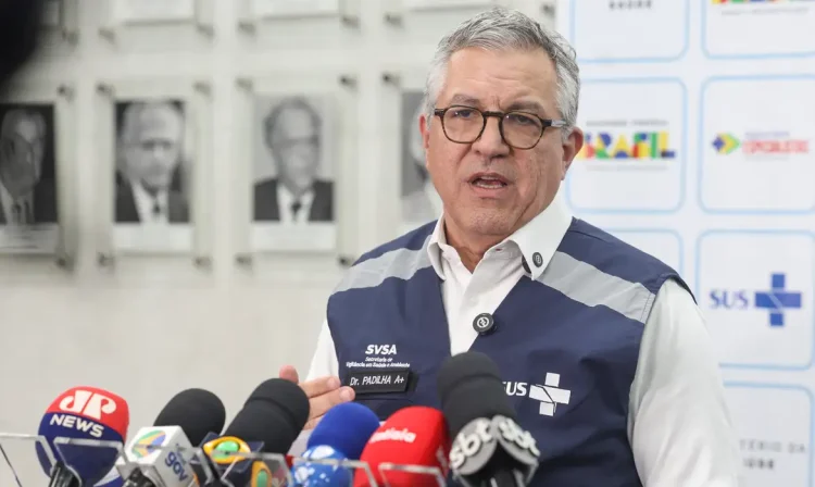 Brasília (DF), 06/10/2025 – O ministro da saúde, Alexandre Padilha, durante entrevista coletiva onde faz um balanço e apresenta novas medidas sobre a intoxicação por metanol no país.
Foto: Valter Campanato/Agência Brasil