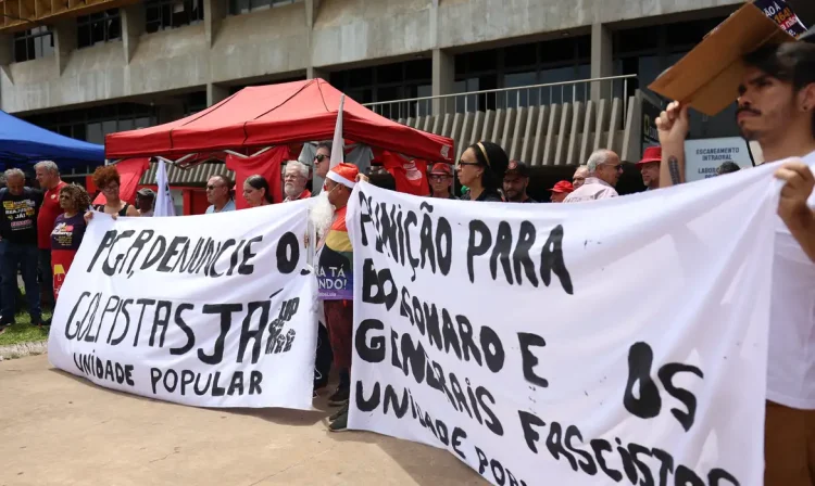 Brasília- 10/12/2024 As frentes Povo Sem Medo e Brasil Popular realizaram em Brasília, a Jornada Nacional de Mobilizações com o tema