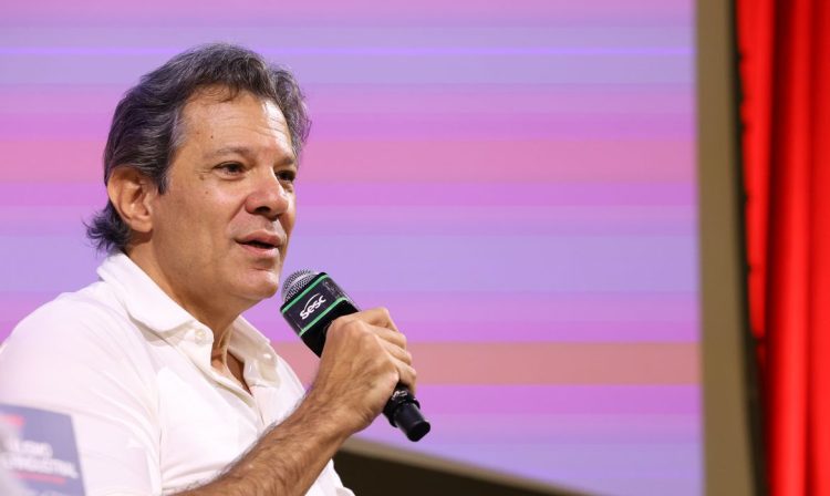 São Paulo (SP), 07/02/2026 - O ministro da Fazenda, Fernando Haddad, lança o livro Capitalismo Superindustrial pela Companhia das Letras no Sesc 14 Bis. Foto: Rovena Rosa/Agência Brasil