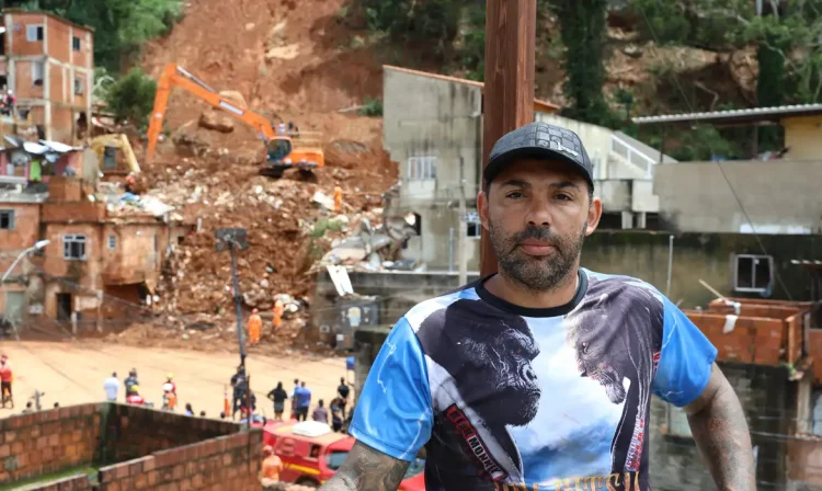 Juiz de Fora (MG), 27/02/2026 - O morador do bairro Jardim Burnier, Danilo Fartes, fala sobre o resgate das vítimas do deslizamento de terra ocorrido durante tempestade da noite de segunda-feira, 22 de fevereiro, que vitimou 21 pessoas e deixou várias casas destruídas. Foto: Rovena Rosa/Agência Brasil