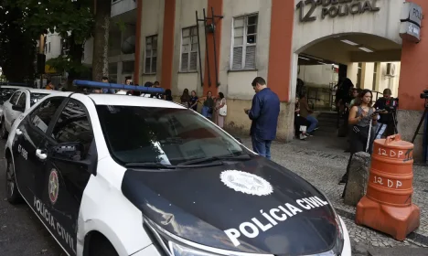 Rio de Janeiro (RJ), 03/03/2026 – A 12ª Delegacia Policial investiga casos de estupro coletivo de uma adolescente ocorrido em Copacabana. Foto: Fernando Frazão/Agência Brasil
