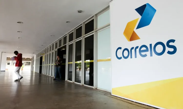 Trabalhadores dos Correios entram em greve hoje em todo país