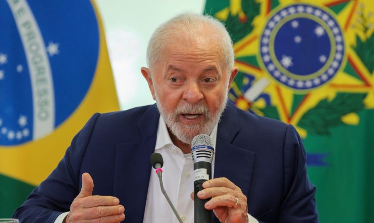 Brasília, DF 10/11/2023 O presidente Luiz Inácio Lula da Silva coordena reunião com ministros da área social. O objetivo é alinhar as políticas e ações do governo no setor.  Foto: Fabio Rodrigues-Pozzebom/Agência Brasil