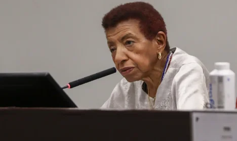 Brasília (DF), 13/11/2023, A Deputada Estadual, Leci Brandão, durante cerimônia a  1ª Jornada Justiça e Equidade Racial. O evento ocorreu no Supremo Tribunal Federal. Foto: José Cruz/Agência Brasil