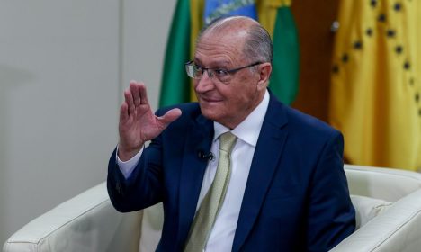 Brasília (DF), 22/12/2023, O vice-presidente e Ministro do Desenvolvimento, Indústria, Comércio e Serviços, Geraldo Alckmin, durante entrevista exclusiva para EBC, no Palácio do Planalto.  Foto: Jose Cruz/Agência Brasil