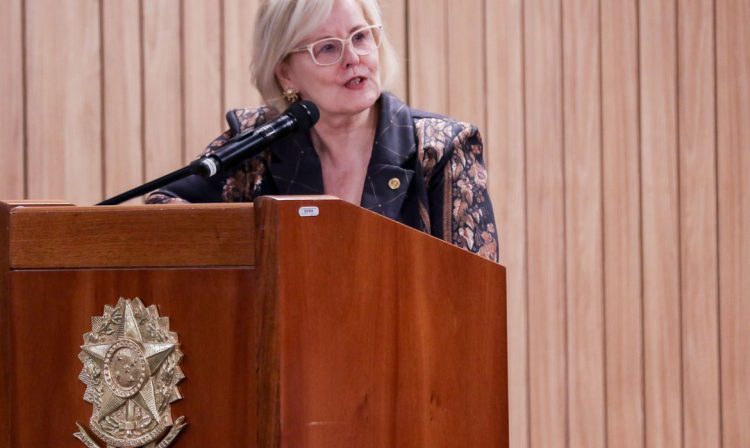 Brasília (DF), 22/09/2023,  A presidente do Supremo Tribunal Federal (STF), Rosa Weber, participa do Seminário sobre direitos humanos racismo ambiental, migrações e ações coletivas, no Conselho Nacional de Justiça (CNJ).  Foto: José Cruz /Agência Brasil