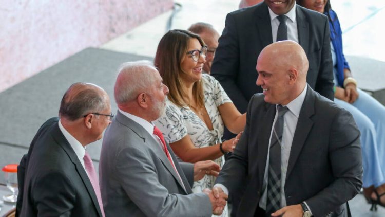 Alexandre de Moraes e Lula no lançamento do Plano Ruas Visíveis - Jose Cruz/Agência Brasil