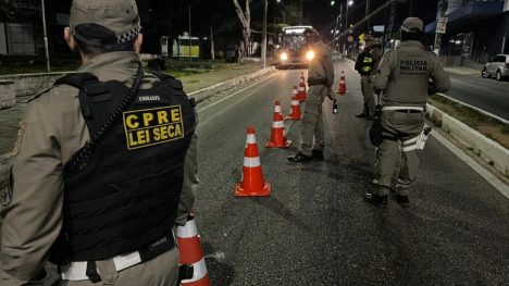 Lei Seca fazendo fiscalização em Natal. Foto: CPRE/Reprodução.