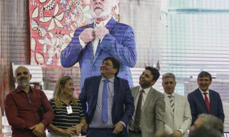 Brasília (DF), 20/10/2023 - O presidente Luiz Inácio Lula da Silva participa, por videoconferência, de cerimônia comemorativa dos 20 anos de criação do programa Bolsa Família, no Ministério do Desenvolvimento e Assistência Social, Família e Combate à Fome (MDS). Foto: Marcelo Camargo/Agência Brasil