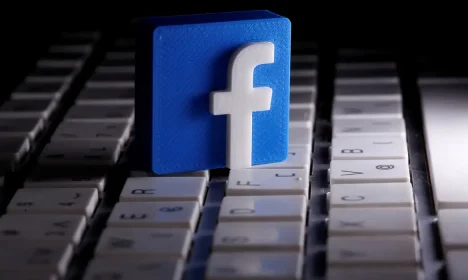 Imagem do logotipo do Facebook em 3D. 25/3/2020. Reuters/Dado Ruvic/Proibida reprodução