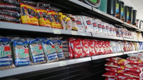 Alimentos devem contribuir menos para a desaceleração da inflação em 2024 - Foto: Geraldo Bubniak/AEN