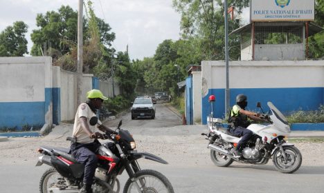 Policiais do Haiti escoltam comboio com delegação queniana em Porto Príncipe
21/08/2023
REUTERS/Ralph Tedy Erol