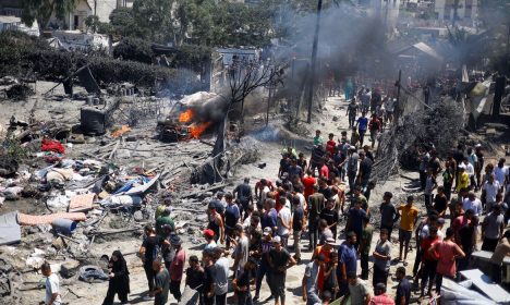 Gaza-14/07/2024 Rescaldo de um ataque israelense a um acampamento na área de Al-Mawasi em Khan Younis. Foto/REUTERS/Mohammed Salem