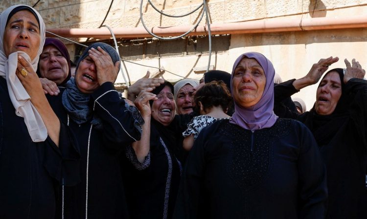 Funeral de palestinos mortos em Aqaba
 6/8/2024    REUTERS/Raneen Sawafta