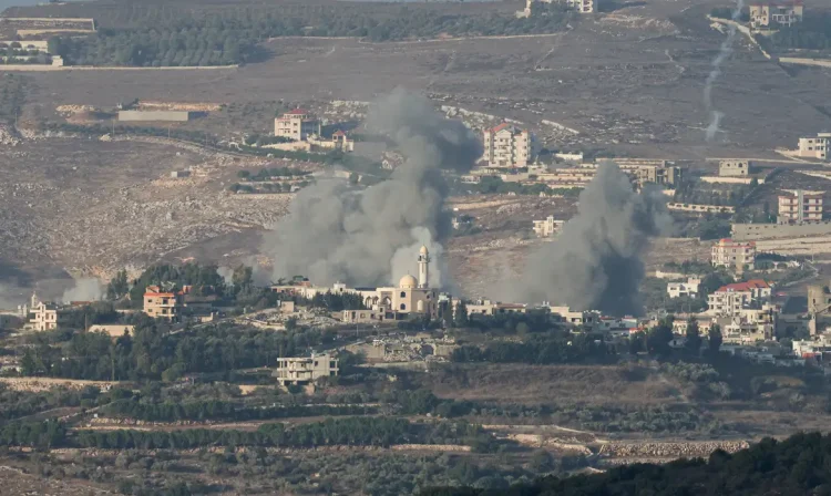 Fumaça emerge após ataque israelense no sul do Líbano
01/10/2024
Reuters/Jim Urquhart/Proibida reprodução