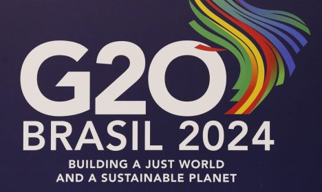 Rio de Janeiro (RJ) 20/02/2024 – O embaixador Mauricio Carvalho Lyrio, secretário de Assuntos Econômicos e Financeiros do Ministério das Relações Exteriores e Sherpa do G20 Brasil, fala à imprensa sobre a  Reunião de Chanceleres do G20, na Marina da Glória. Foto: Fernando Frazão/Agência Brasil