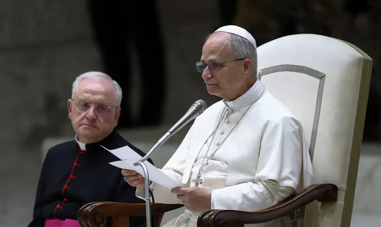 Papa Leão no Vaticano
 27/8/2025   Reuters/Guglielmo Mangiapane/Proibida reprodução
