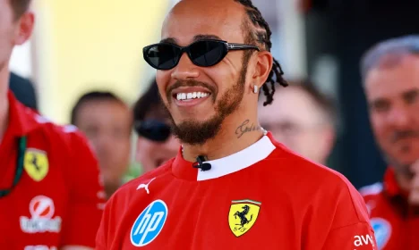 2025-10-24t184409z_1_lynxmpel9n0yi_rtroptp_4_f1-hamilton-mclaren-conselho Lewis Hamilton  durante Grande Prêmio do México de Fórmula 1
23/10/2025 REUTERS/Raquel Cunha
