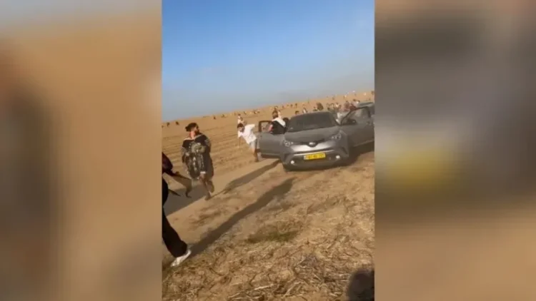 Chefe dos serviços militares pede demissão após seis meses do ataque