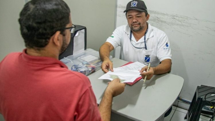 O cadastramento para vendodres ambulantes comercializarem artigos de halloween é no período de 2 a 6 de outubro. Foto: Roberto Galhardo/ Semsur