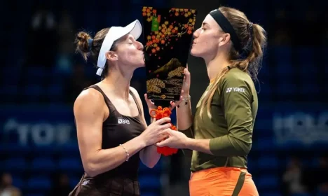Tóquio, 26/10/2025 - Luisa Stefani e Timea Babos vencem WTA 500 de Tóquio. Foto: Toray Pan Pacific Open Tennis/Divulgação