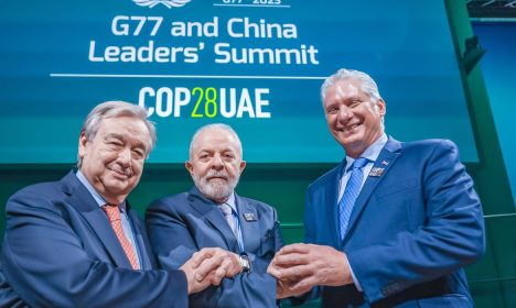 02.12.2023 - Secretário-Geral da ONU, António Guterres, Presidente da República, Luiz Inácio Lula da Silva e o Presidente da República de Cuba, Miguel Díaz-Canel, durante reunião na Expo City Dubai. Dubai - Emirados Árabes Unidos.   Foto: Ricardo Stuckert / PR