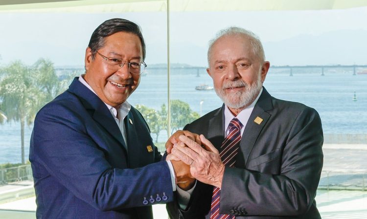 Rio de Janeiro (RJ) 08/07/2024 - Foto feita em 07.12.2023 - Presidente da República, Luiz Inácio Lula da Silva (d) reunido com presidente da Bolívia, Luis Arce (e) durante a chegada dos Chefes de Estado dos Estados Partes do MERCOSUL, no Museu do Amanhã. Rio de Janeiro   
Foto: Ricardo Stuckert / PR