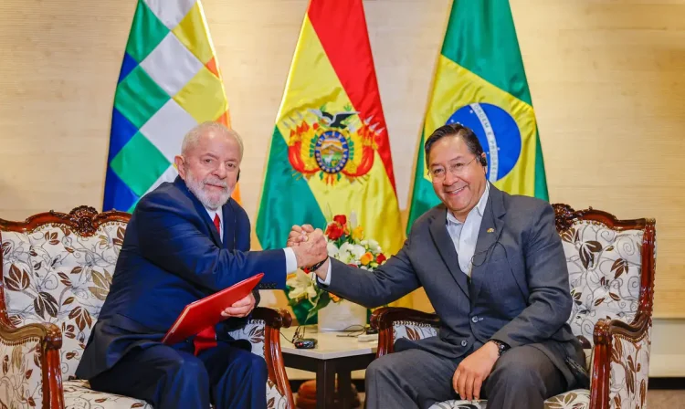 Santa Cruz de la Sierra (BOL) 09.07.2024 - Presidente da República, Luiz Inácio Lula da Silva (e), durante reunião bilateralentre o Presidente do Estado Plurinacional da Bolívia, Luis Arce (d)
Foto: Ricardo Stuckert/PR