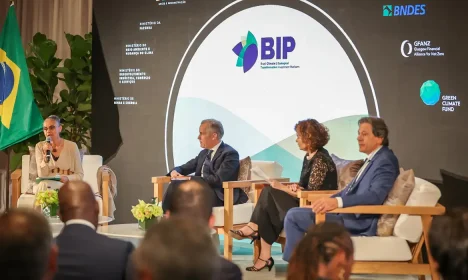 Washington (EUA), 22/10/2024 - Ministro da Fazenda Fernando Haddad e a ministra do Meio Ambiente Marina Silva participam do lançamento da Plataforma Brasil de Investimentos Climáticos e para a Transformação Ecológica (BIP). Foto: Diogo Zacarias/MF