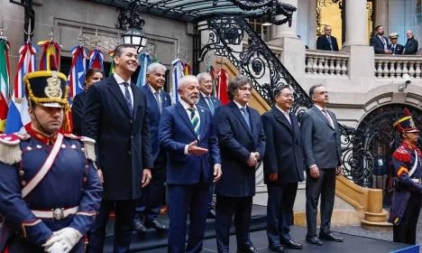 Presidente da República, Luiz Inácio Lula da Silva, durante foto oficial da 66ª Cúpula de Presidentes dos Estados Partes do Mercosul e dos Estados Associados. Palácio San Martín, Buenos Aires, Argentina.  Foto: Ricardo Stuckert