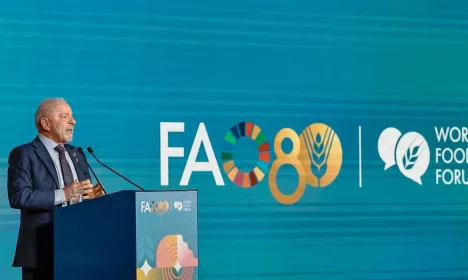 Roma, 13/10/2025 - Presidente da República, Luiz Inácio Lula da Silva, durante abertura do Fórum Mundial da Alimentação, da Aliança Global contra a Fome e a Pobreza, realizada na sede da Organização das Nações Unidas para Alimentação e Agricultura (FAO). Foto: Ricardo Stuckert/PR