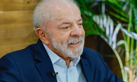 Presidente da República, Luiz Inácio Lula da Silva, durante entrevista para TV Aratu. Salvador - BA.

Foto: Ricardo Stuckert / PR