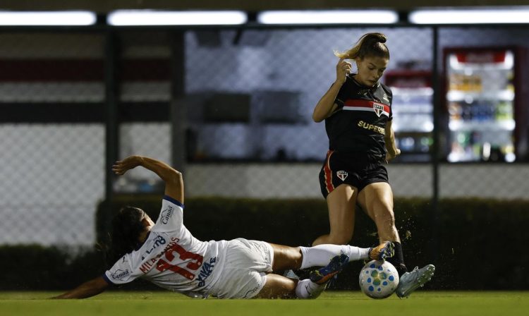 são paulo, bahia, brasileiro feminino