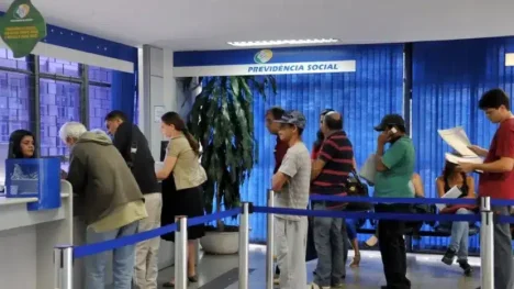 Uma das medidas afetadas são as perícias médicas, que tem como prazo de realização estabelecido em 45 dias / Foto: Antonio Cruz/Agência Brasil