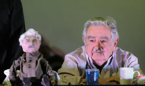 O ex-presidente e senador do Uruguai José Mujica durante encontro com estudantes na concha acústica da Universidade do Estado do Rio de Janeiro (Uerj), no campus do Maracanã (Fernando Frazão/Agência Brasil)