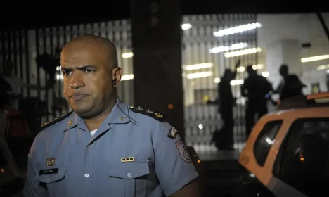 Rio de Janeiro - O major da Polícia Militar Ivan Blaz fala sobre vídeo que policiais militares da UPP do Morro da Providência aparecem forjando um auto de resistência na morte de um menor (Fernando Frazão/Agência Brasil)