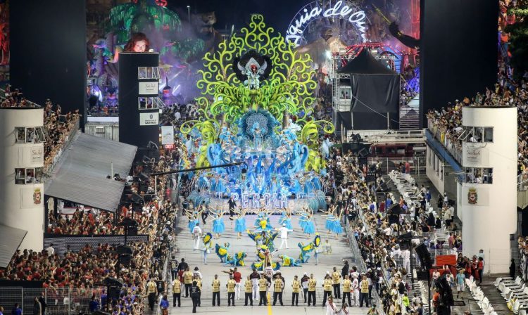 São Paulo - A Escola de Samba Pérola Negra abriu, o desfile de carnaval de São Paulo no Sambódromo do Anhembi, zona norte da capital paulista ( Divulgação/Rafael Neddermeyer/LIGASP/Fotos Públicas)