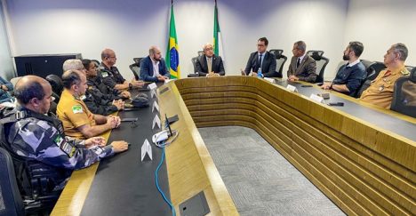 Autoridades-da-seguranca-publica-do-RN-se-reuniram-nesta-segunda-feira-Foto-Divulgacao-SESED-RN