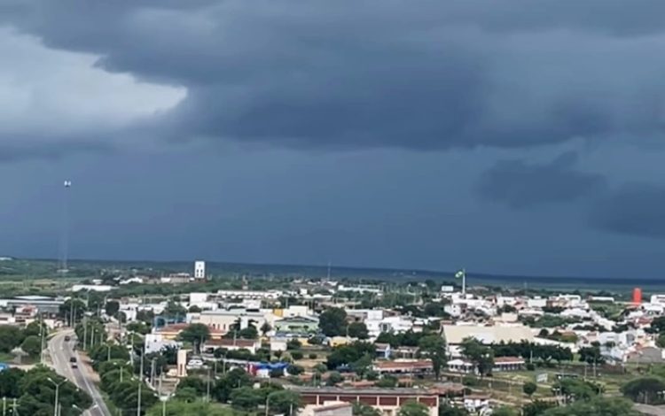 Chuva-chegando-em-Caico-Foto-Major-Lima-Verde