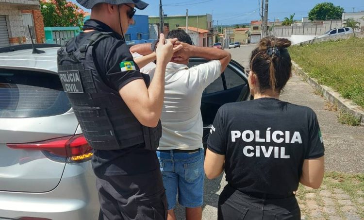 Homem-foi-preso-e-conduzido-a-Delegacia-Foto-Divulgacao-Policia-Civil-RN