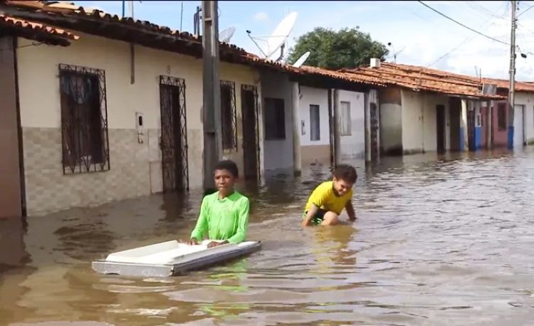 Ruas-de-cidades-foram-alagadas-com-as-fortes-chuvas-Foto-Reproducao-TV-Mirante