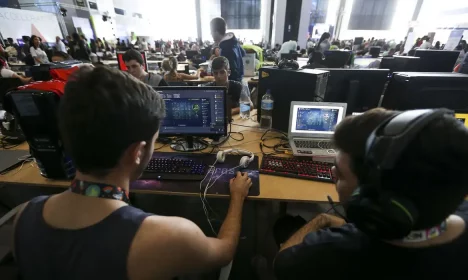 Computador, Alunos (Marcelo Camargo/Agência Brasil)