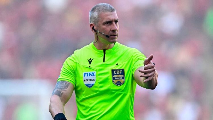 Arbitro de Futebol Anderson Daronco / Foto: Abner Dourado