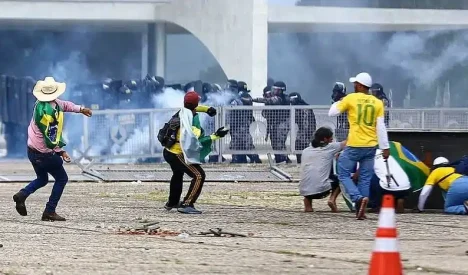 AGU cobra mais sete condenados pelo 8 de janeiro a pagarem R$ 56 mi por danos morais e materiais - Foto: MARCELO CAMARGO / AGÊNCIA BRASIL