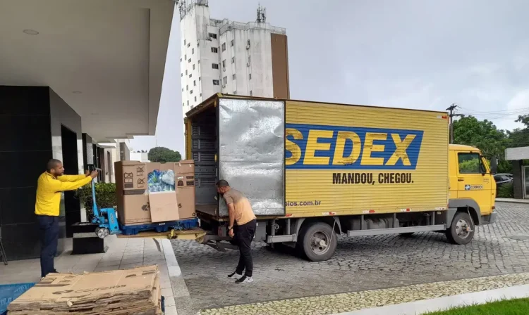 CHUVAS RS – DOAÇÕES CORREIOS - Correios transportam doações de todo o país ao Rio Grande do Sul. - BAHIA. Foto: Divulgação/Correios